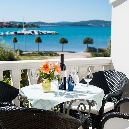 Apartmani Labud Sukošan Exteriör bild