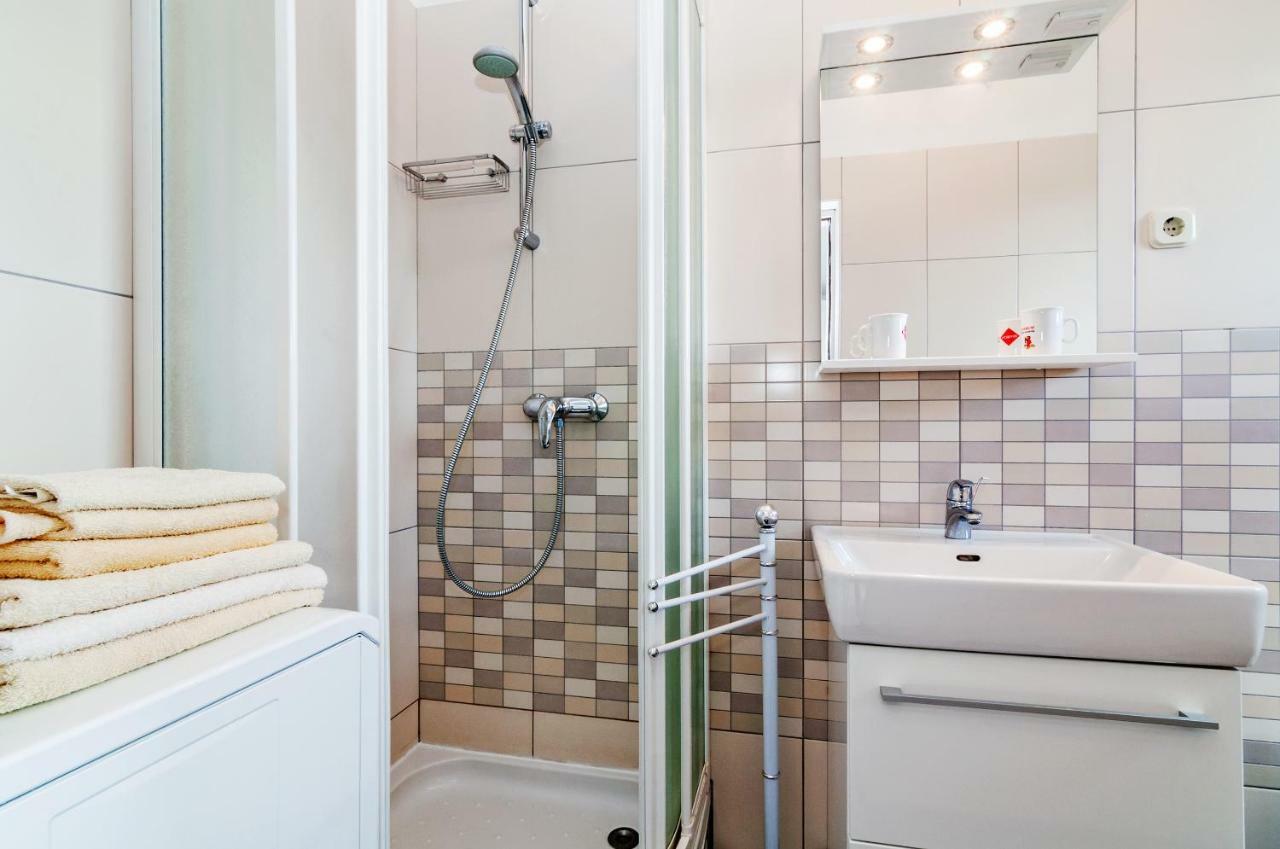 Apartmani Labud Sukošan Exteriör bild