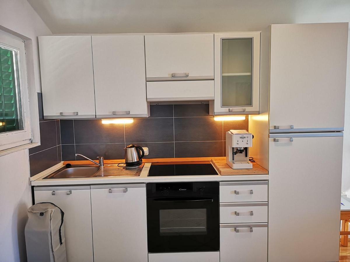 Apartmani Labud Sukošan Exteriör bild