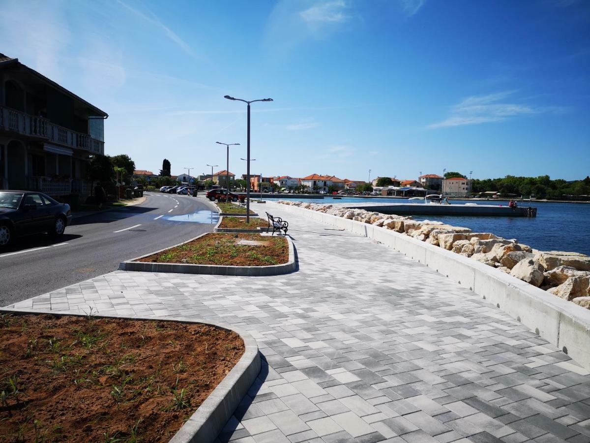 Apartmani Labud Sukošan Exteriör bild